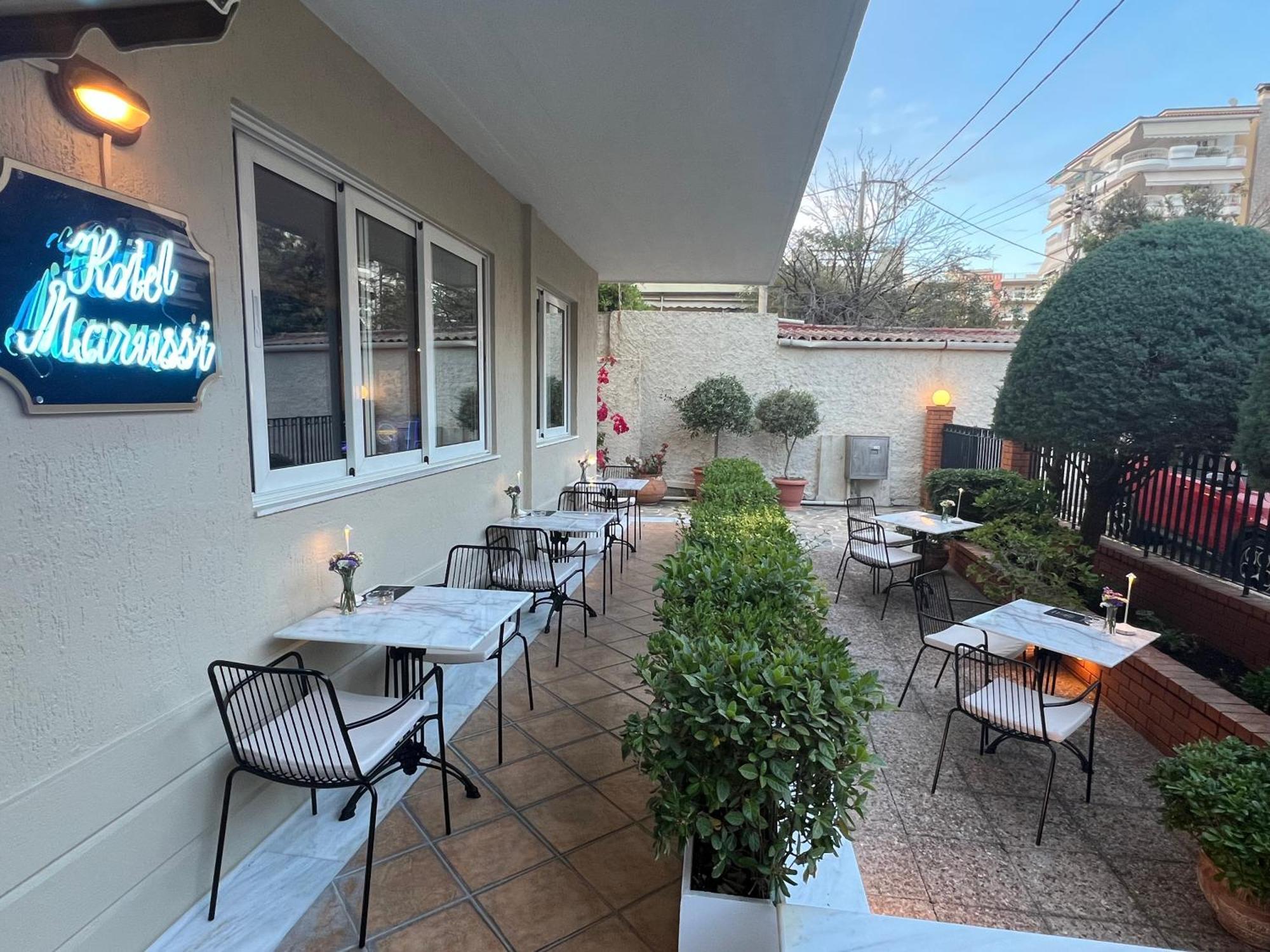 Hotel Maroussi Athena Bagian luar foto